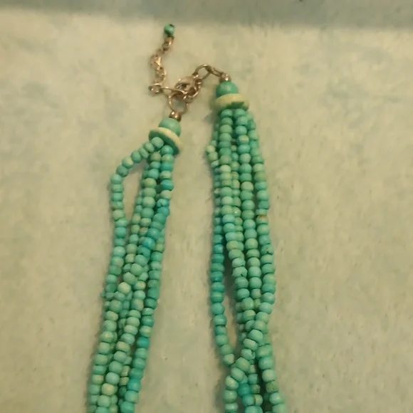Turquoise beaded necklace with extender - Picture 3 of 3